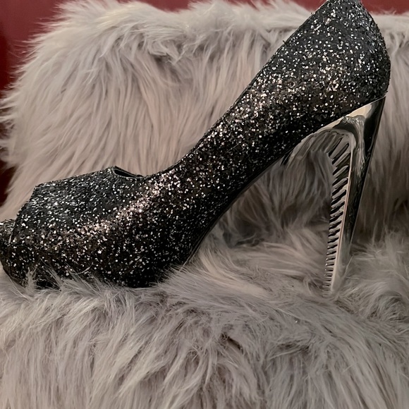 Red Kiss Black & Silver Glitter Dora Platform Peep Toe Heels size 8.5 - Picture 5 of 11